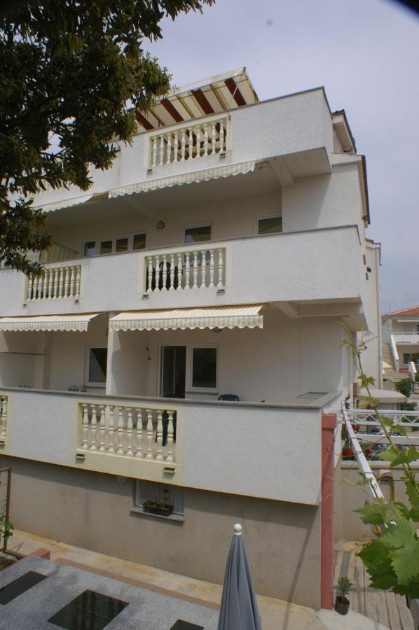 Apartments By The Sea Mandre, Pag - 4098 Exterior photo